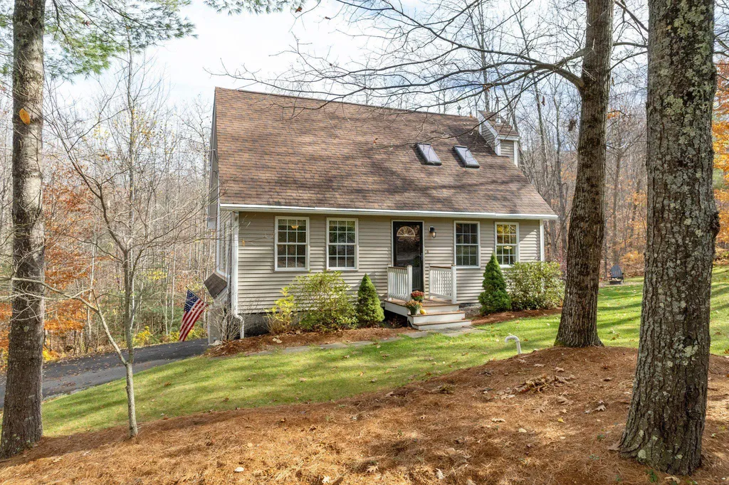 37 Saint Moritz Drive New Durham NH 03855