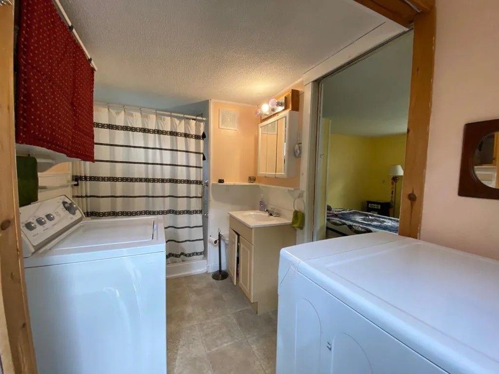 173 Preston Street Hillsborough NH 03244