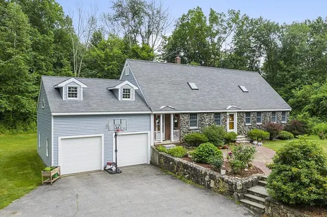 3 Leroy Avenue Atkinson NH 03811