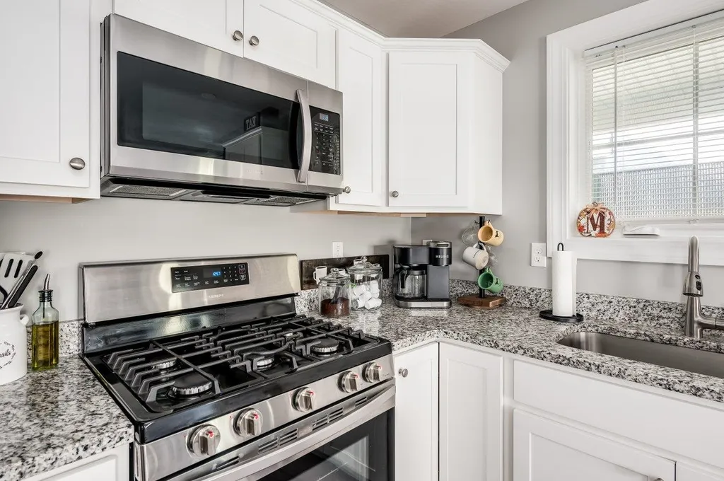 31 Fownes Mill Court Rochester NH 03867