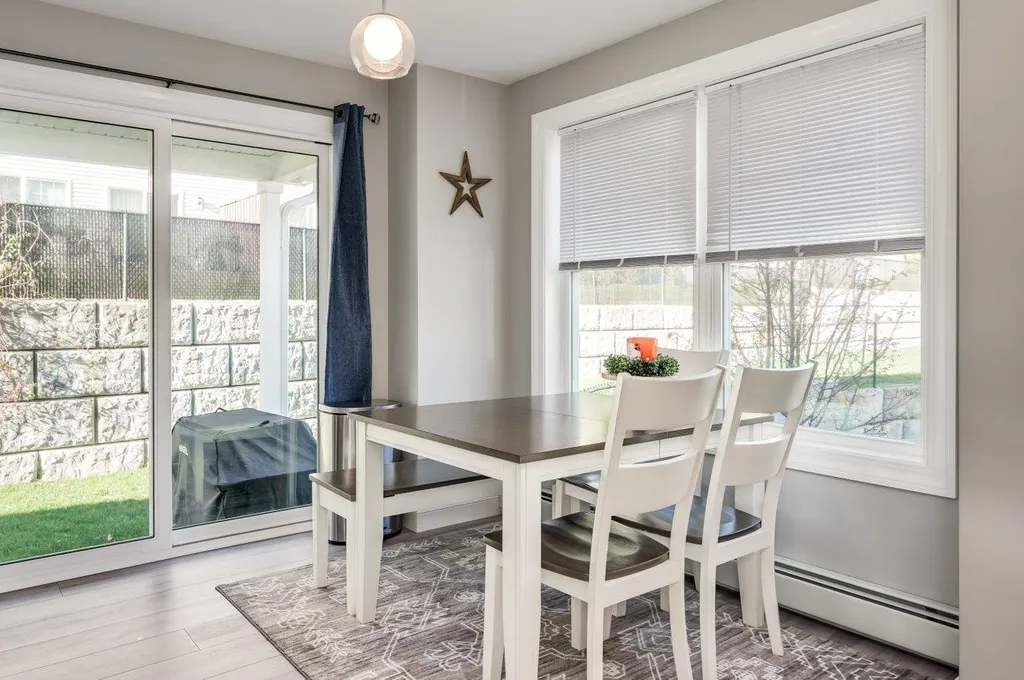 31 Fownes Mill Court Rochester NH 03867