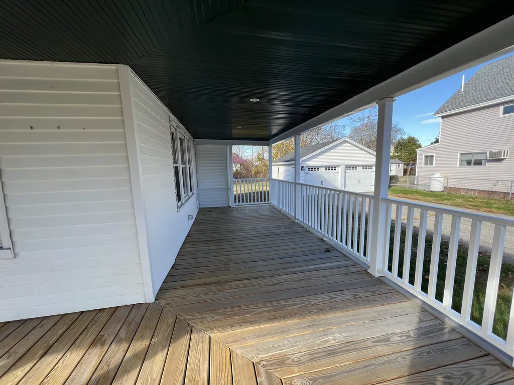 9 North Street Rochester NH 03867