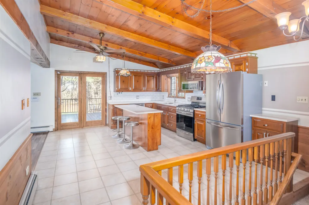 21 Hale Spring Road Plaistow NH 03865