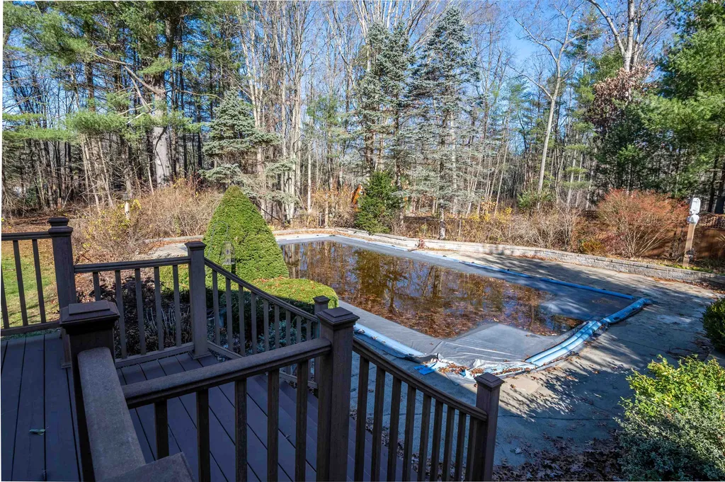21 Hale Spring Road Plaistow NH 03865