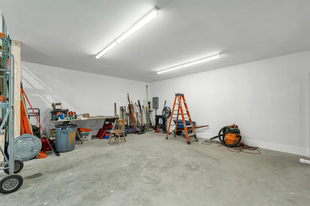 919 Whittier Highway Moultonborough NH 03254
