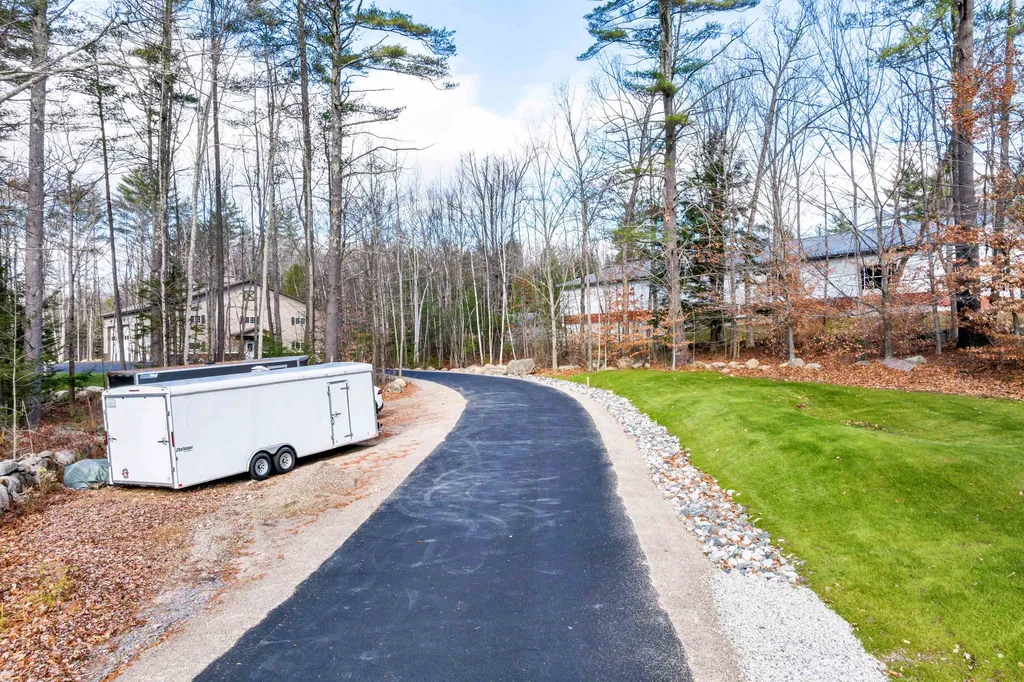919 Whittier Highway Moultonborough NH 03254