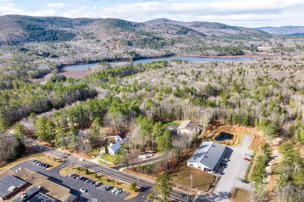 919 Whittier Highway Moultonborough NH 03254