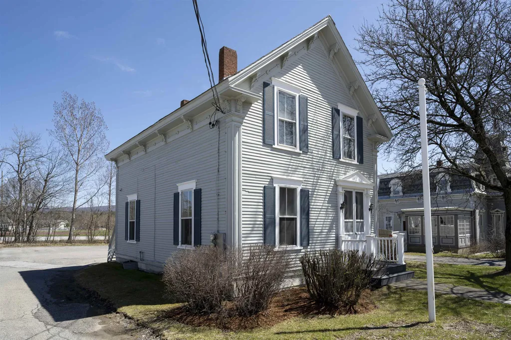29 Court Street Middlebury VT 05753