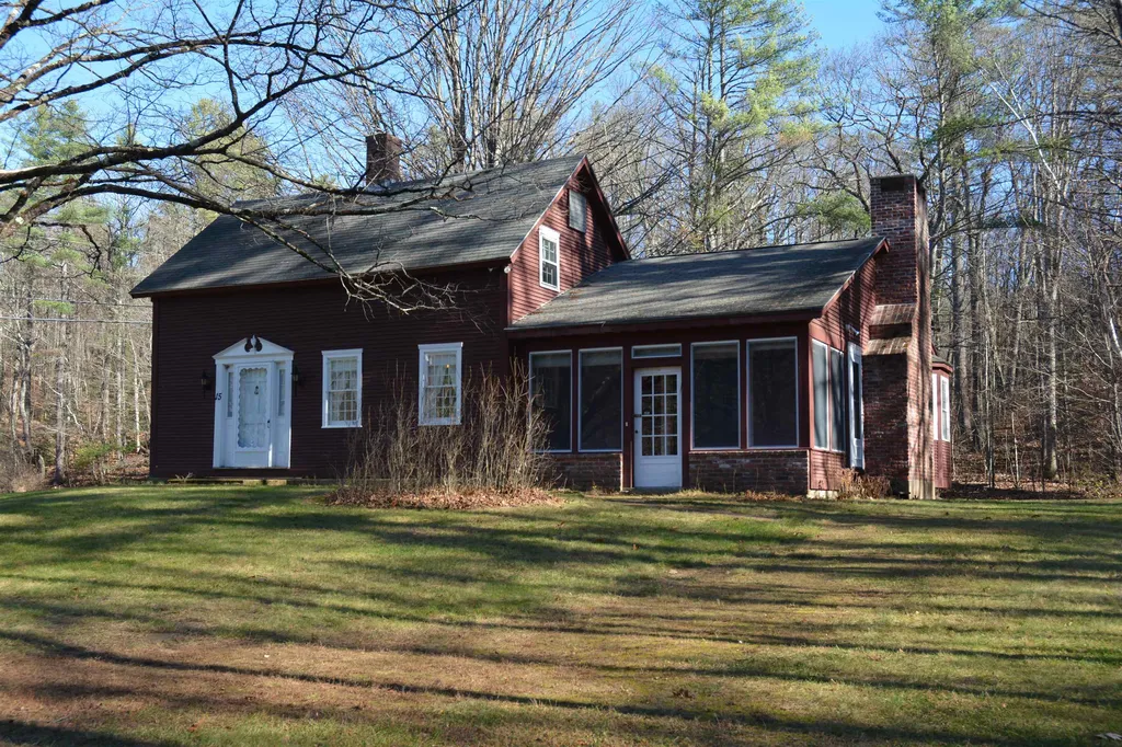 15 Lambert Road Northfield NH 03276