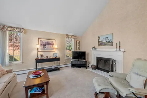 11 Wildwood Road Laconia NH 03246