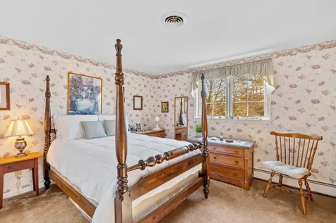 11 Wildwood Road Laconia NH 03246