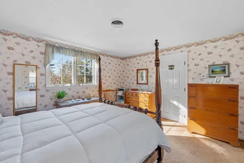 11 Wildwood Road Laconia NH 03246