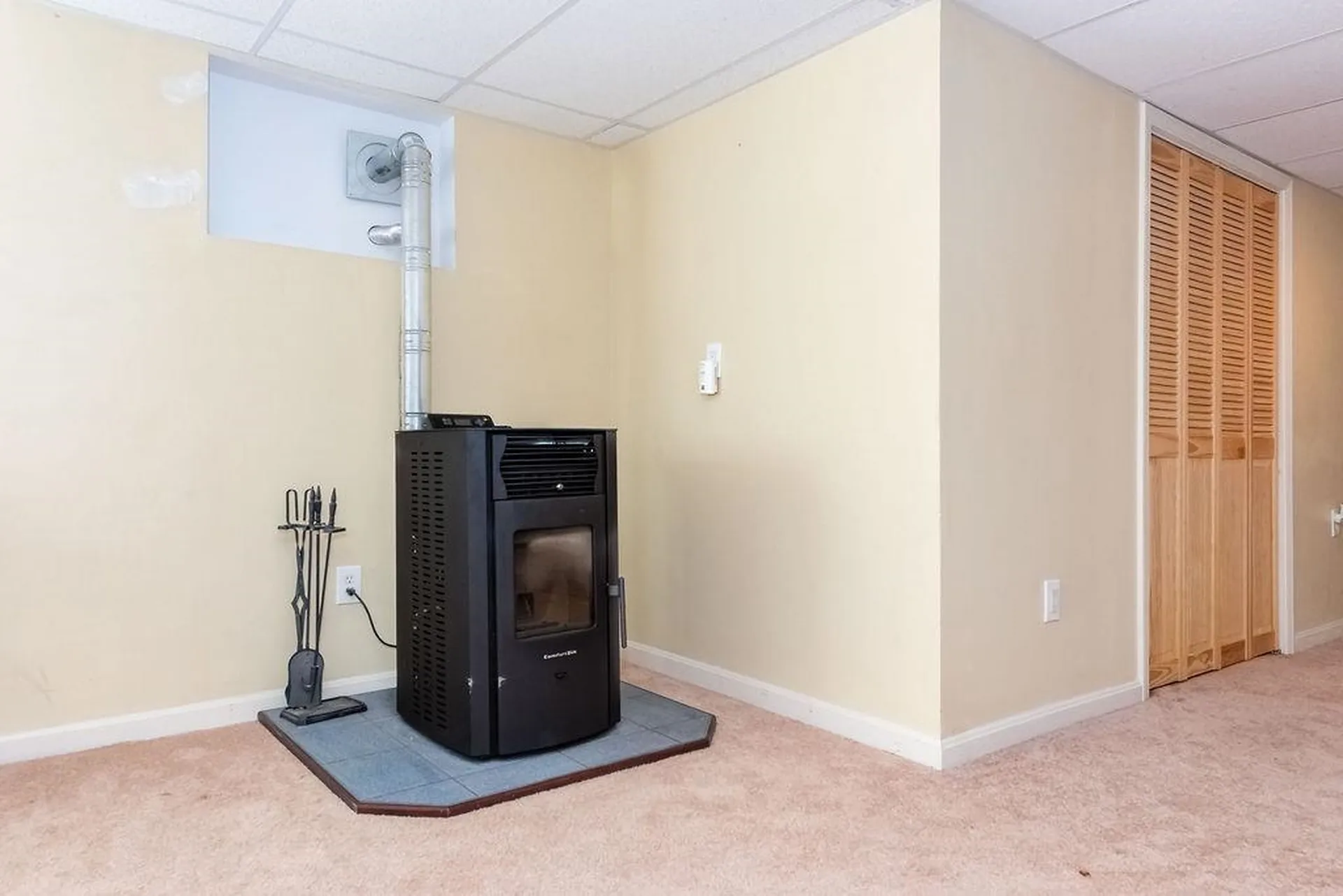 73 Corbett Road Barrington NH 03825