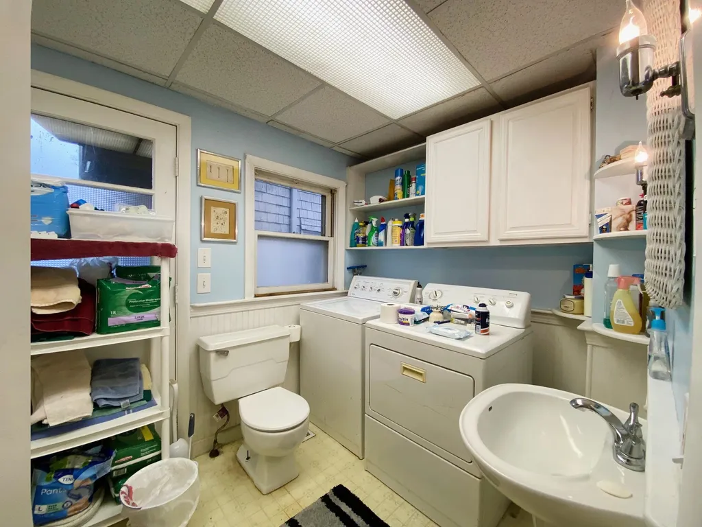 17 Charles Street Nashua NH 03064