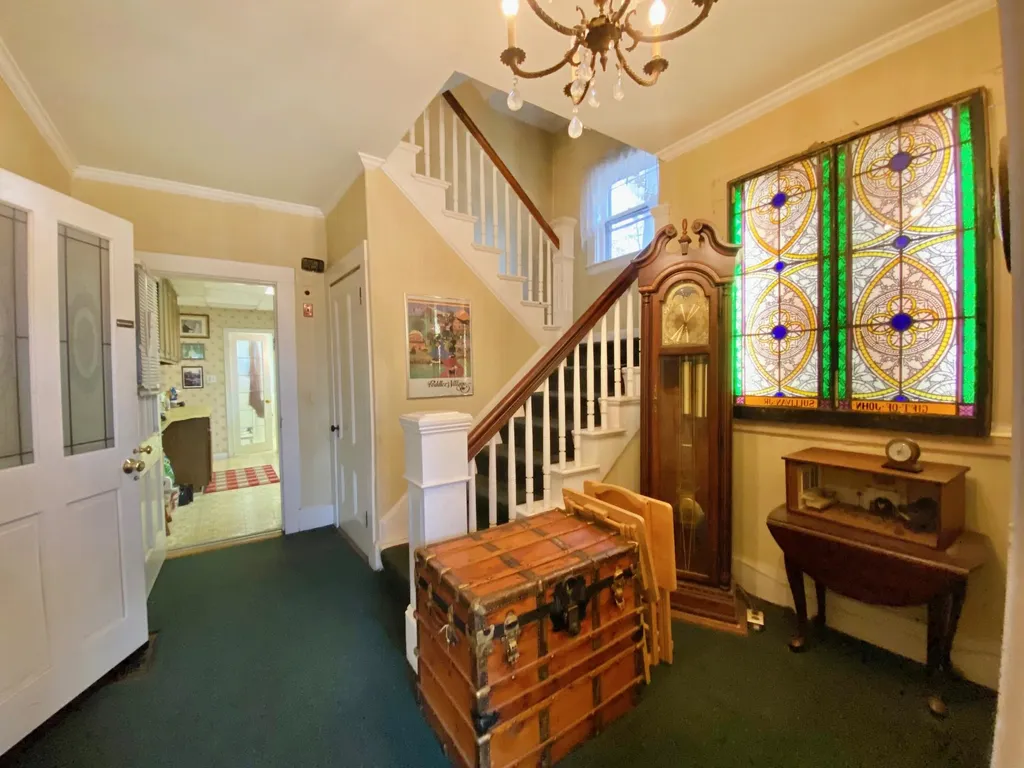 17 Charles Street Nashua NH 03064