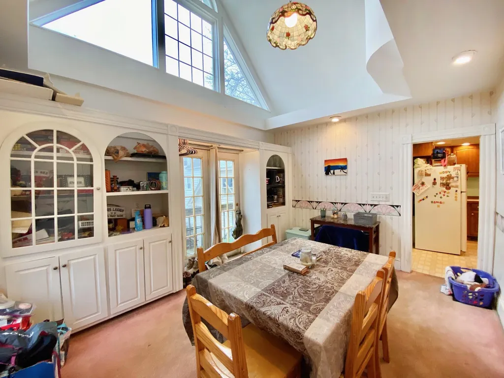 17 Charles Street Nashua NH 03064