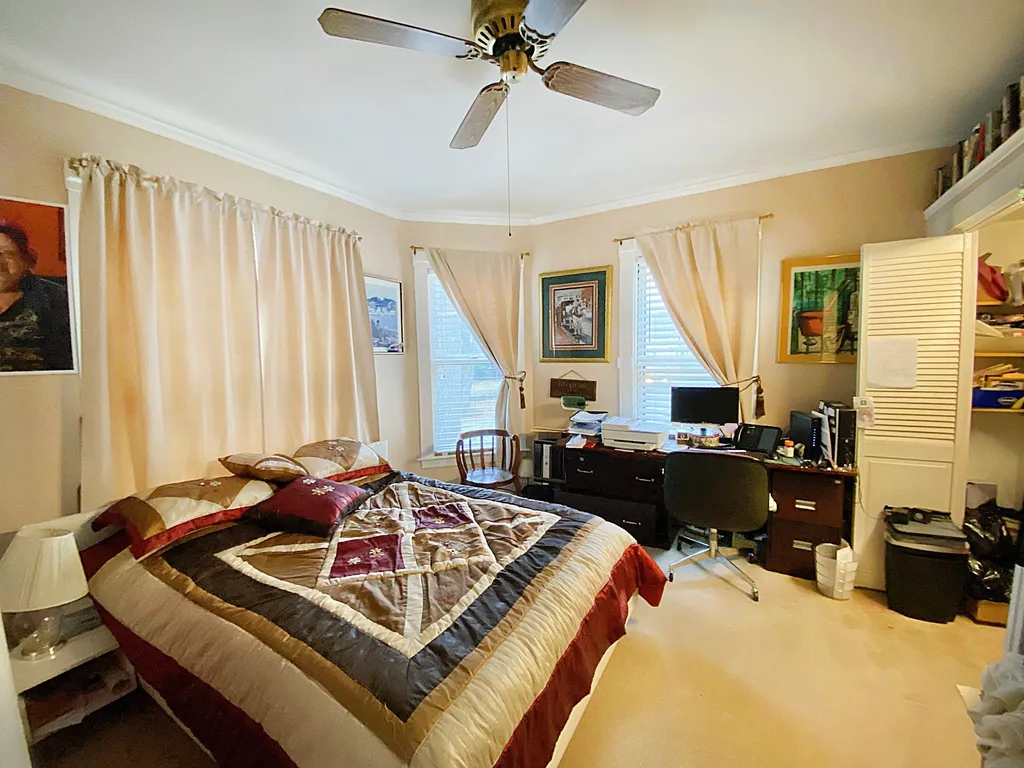 17 Charles Street Nashua NH 03064