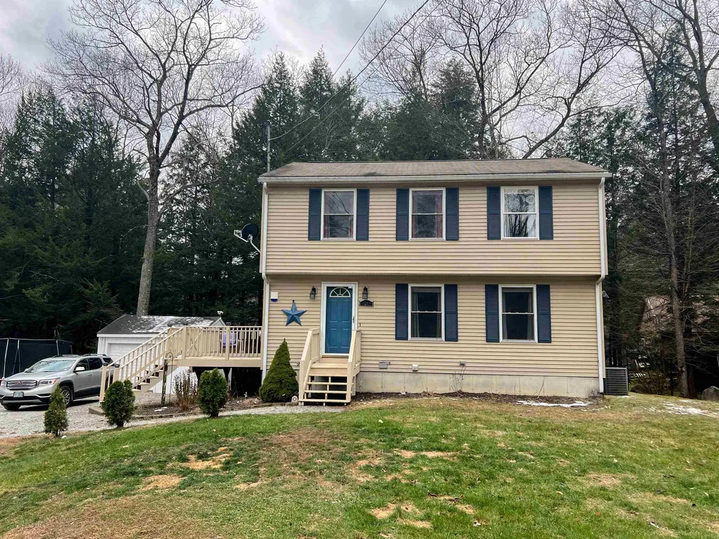 24 Deerpoint Drive Hillsborough NH 03244