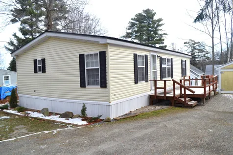 53 Pinewood Avenue Bethlehem NH 03574