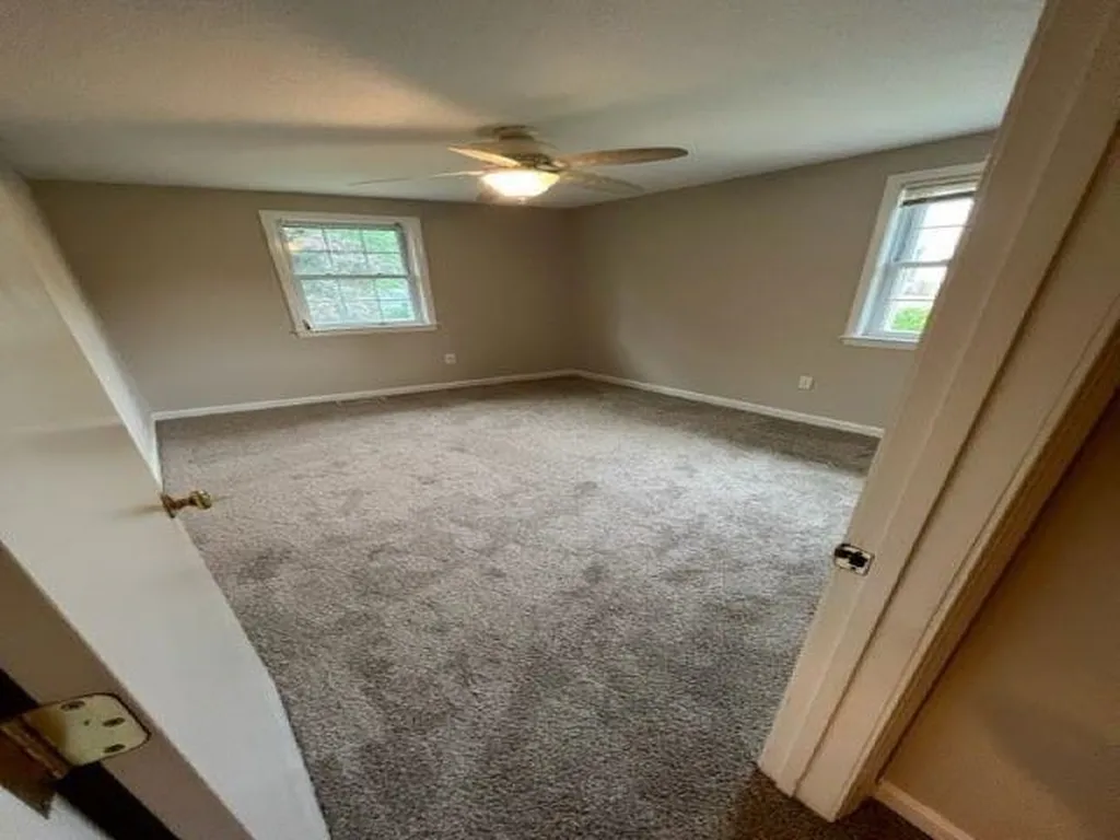 101 Elmwood Drive Hudson NH 03051