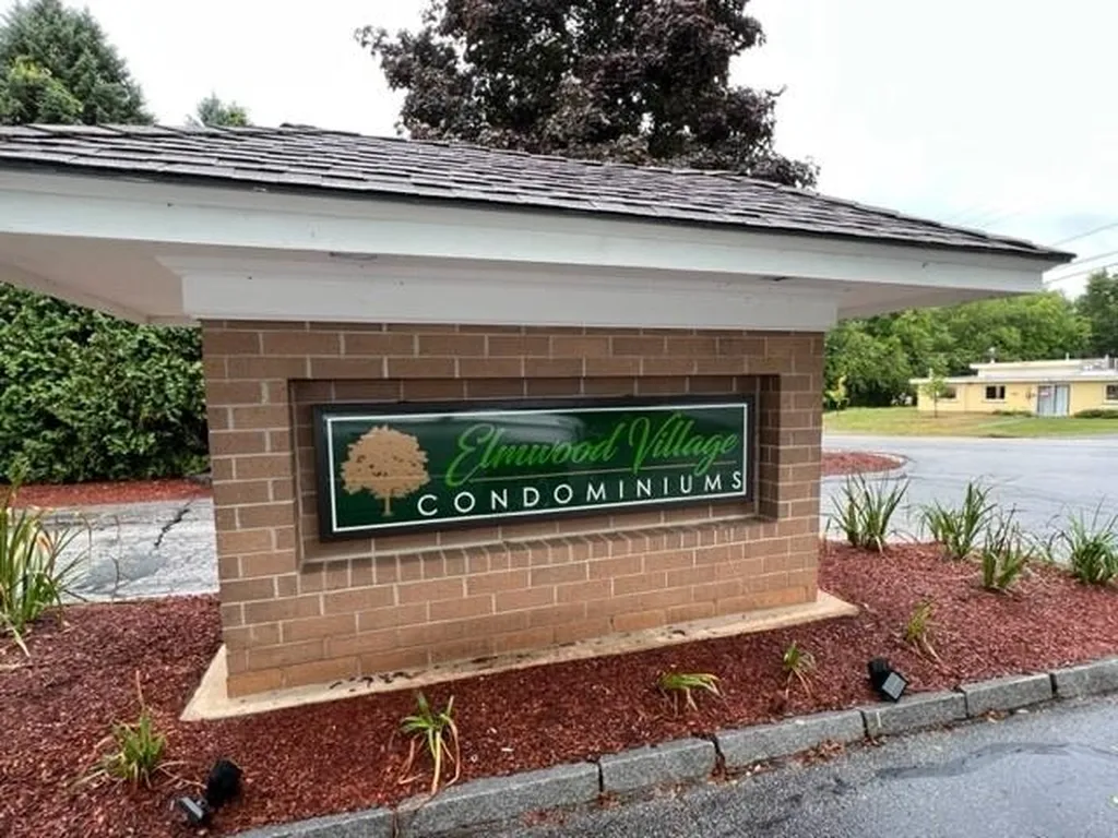 101 Elmwood Drive Hudson NH 03051