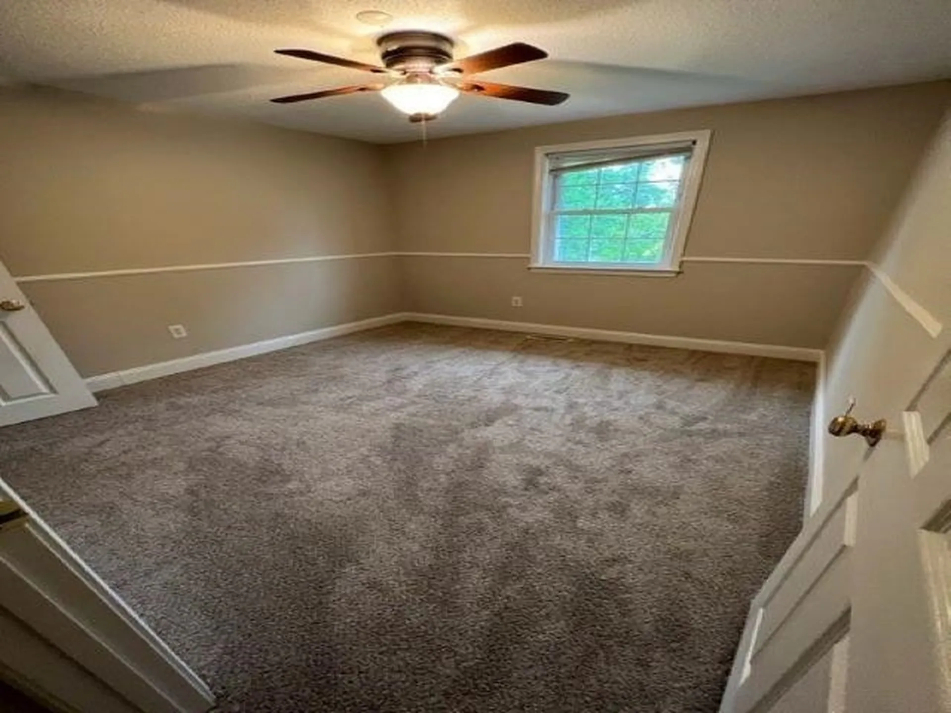 101 Elmwood Drive Hudson NH 03051