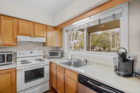 11 Autumn Avenue Lincoln NH 03251