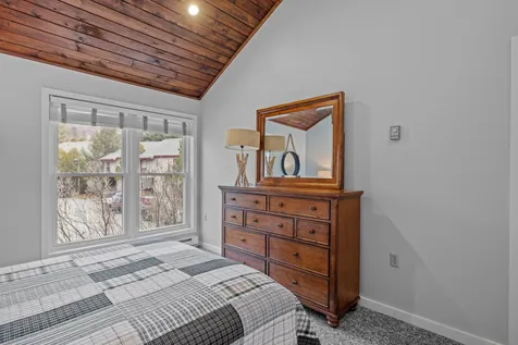 11 Autumn Avenue Lincoln NH 03251