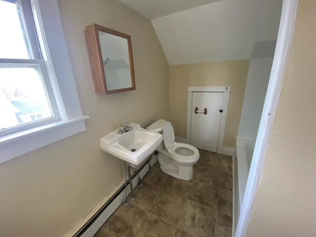 27 School Street Claremont NH 03743