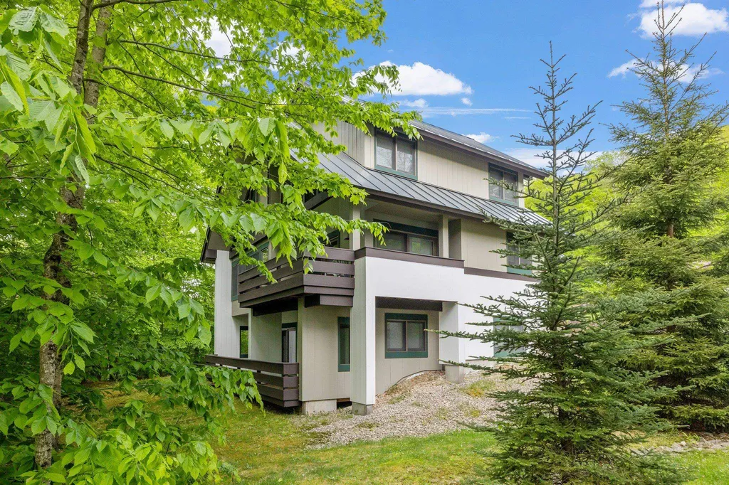 6 Blackberry Road Lincoln NH 03251