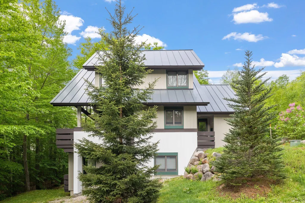 6 Blackberry Road Lincoln NH 03251