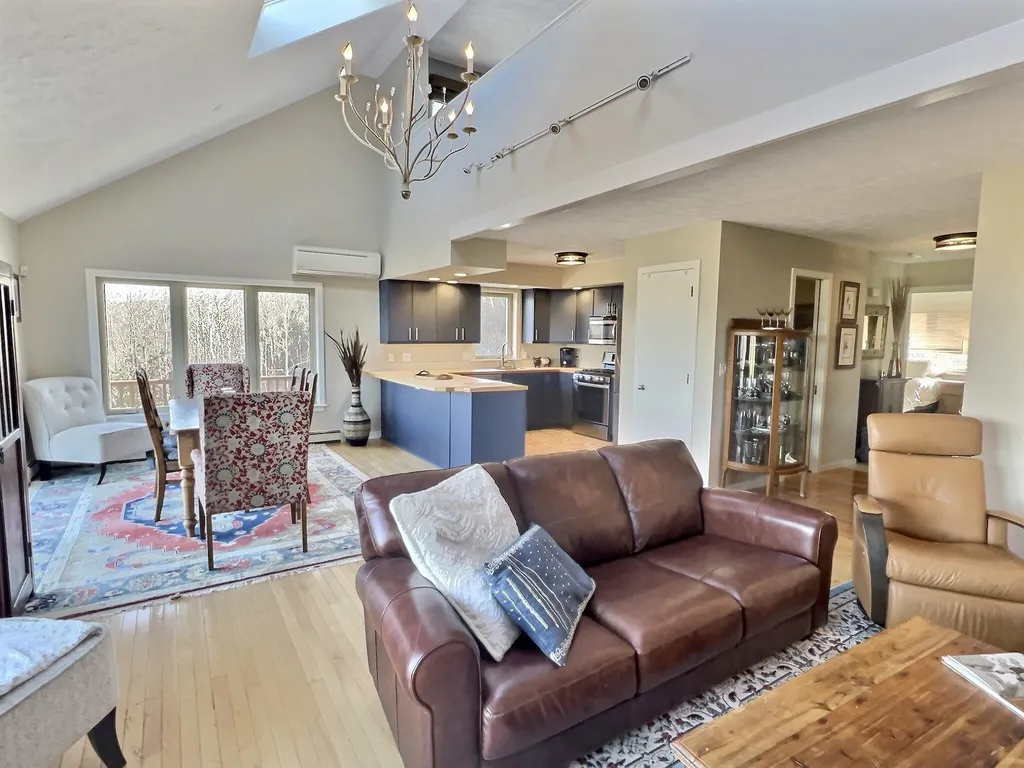 11 North Peak Village Road Newbury NH 03255
