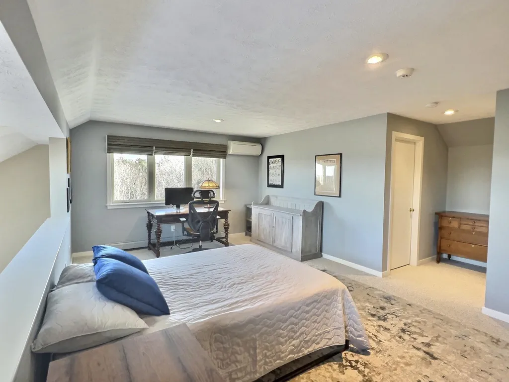 11 North Peak Village Road Newbury NH 03255