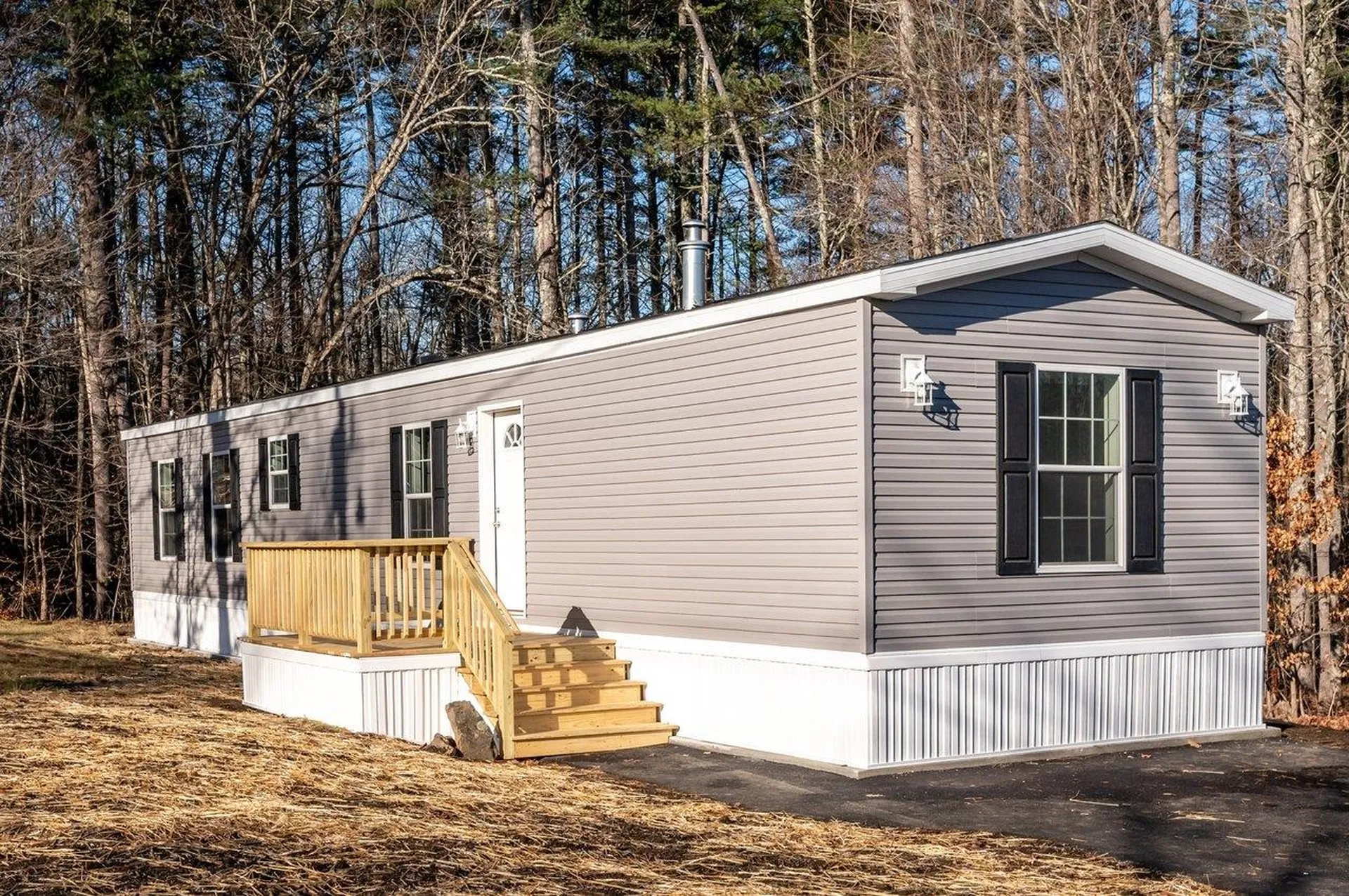 18 Cedar Lane Lee NH 03861
