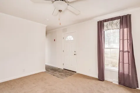 18 Cedar Lane Lee NH 03861
