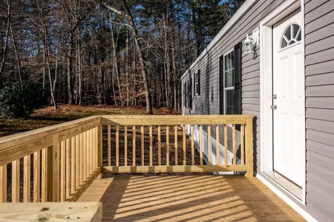 18 Cedar Lane Lee NH 03861