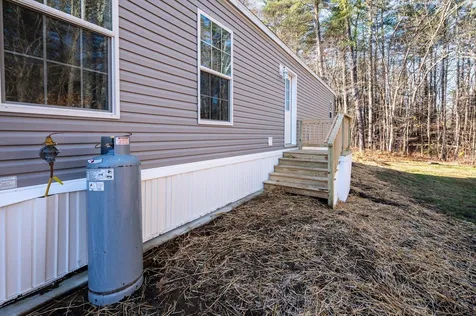 18 Cedar Lane Lee NH 03861