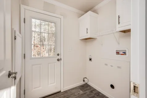 18 Cedar Lane Lee NH 03861