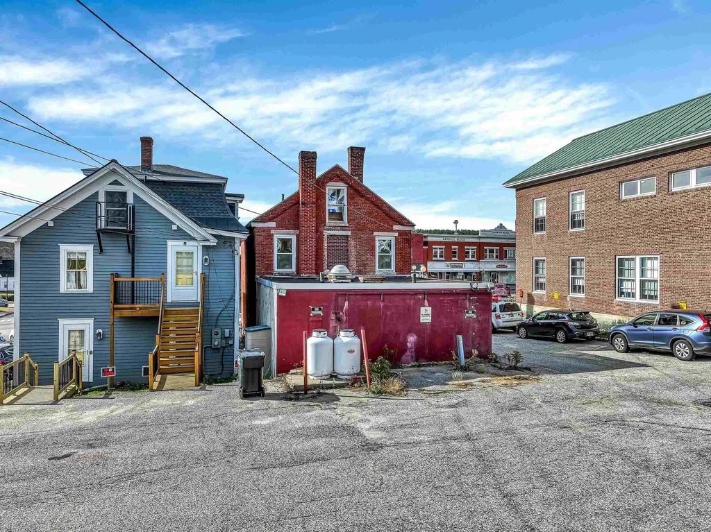 32 Main Street Newport NH 03773