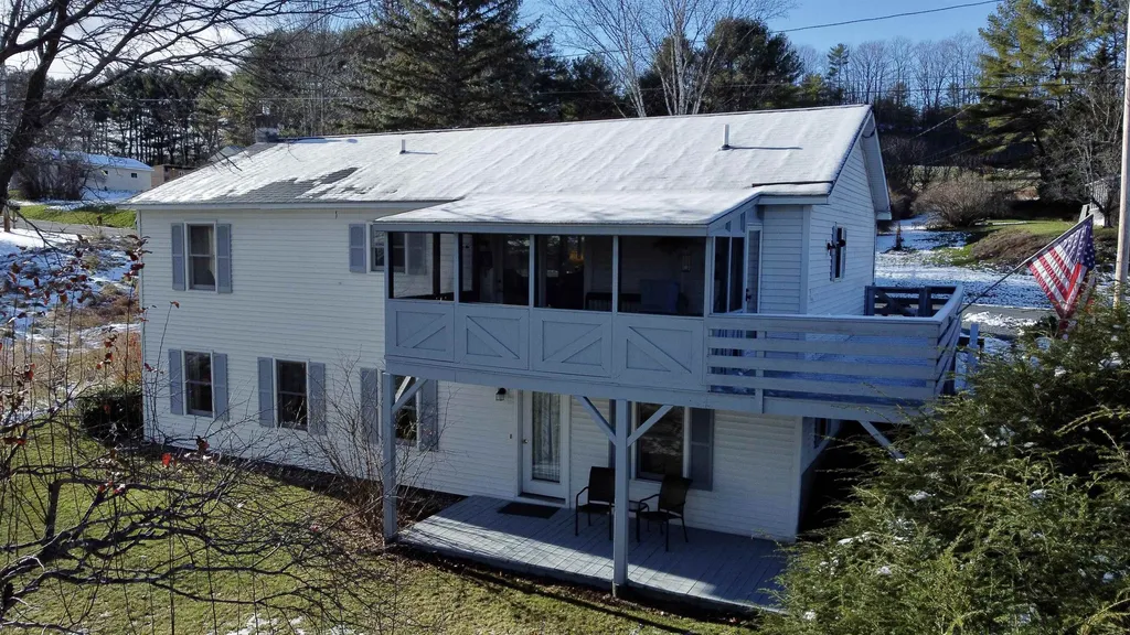 91 High Street Bradford VT 05033