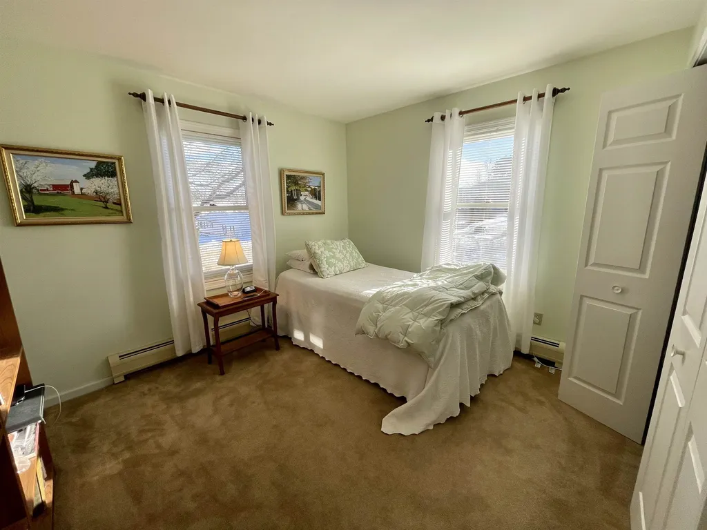 91 High Street Bradford VT 05033