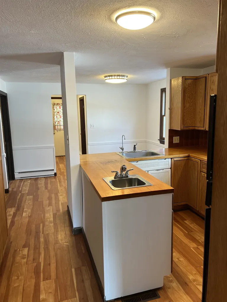 43 Holbrook Hill Road Bedford NH 03110