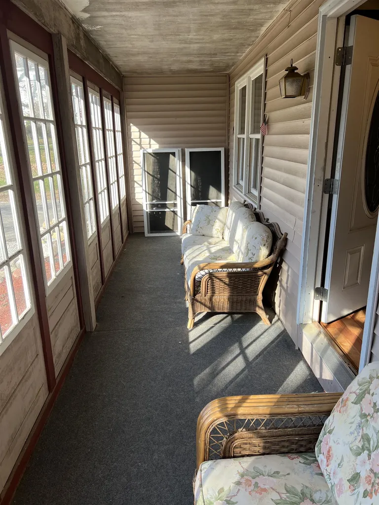 43 Holbrook Hill Road Bedford NH 03110
