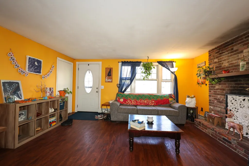 14 Welcome Avenue Boscawen NH 03303
