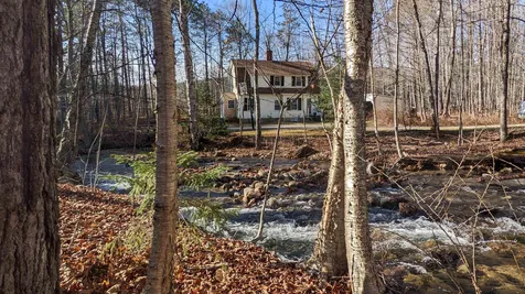 91 Ferncroft Road Albany NH 03897