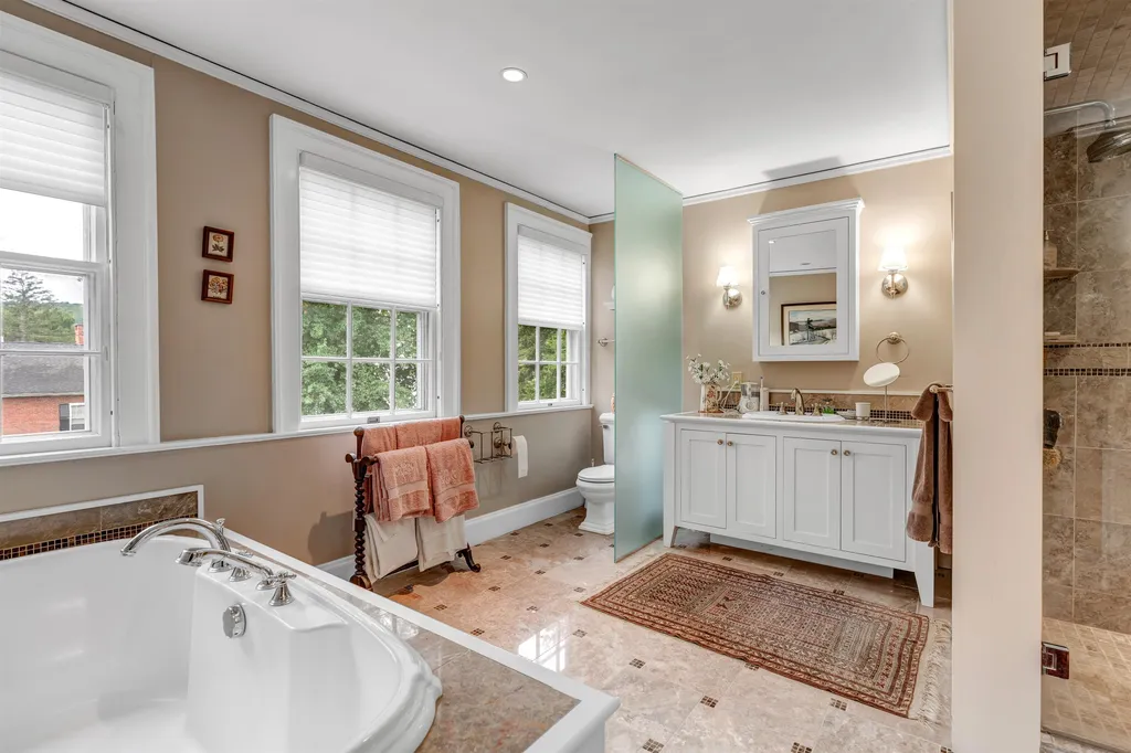 39 Elm Street Woodstock VT 05091