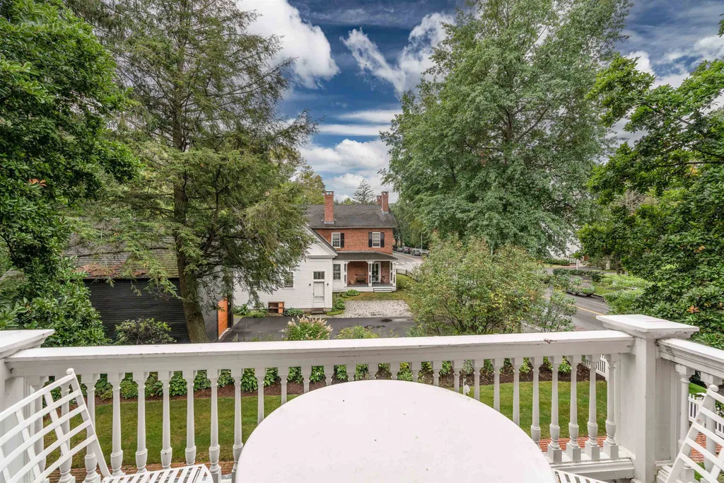 39 Elm Street Woodstock VT 05091
