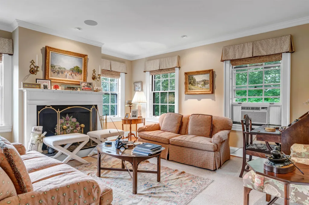 39 Elm Street Woodstock VT 05091