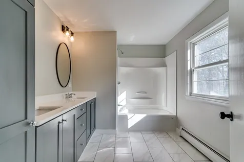 128 Ash Swamp Road Newmarket NH 03857