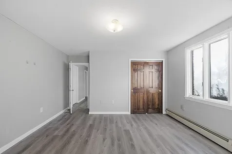 17 Jefferson Drive Londonderry NH 03053